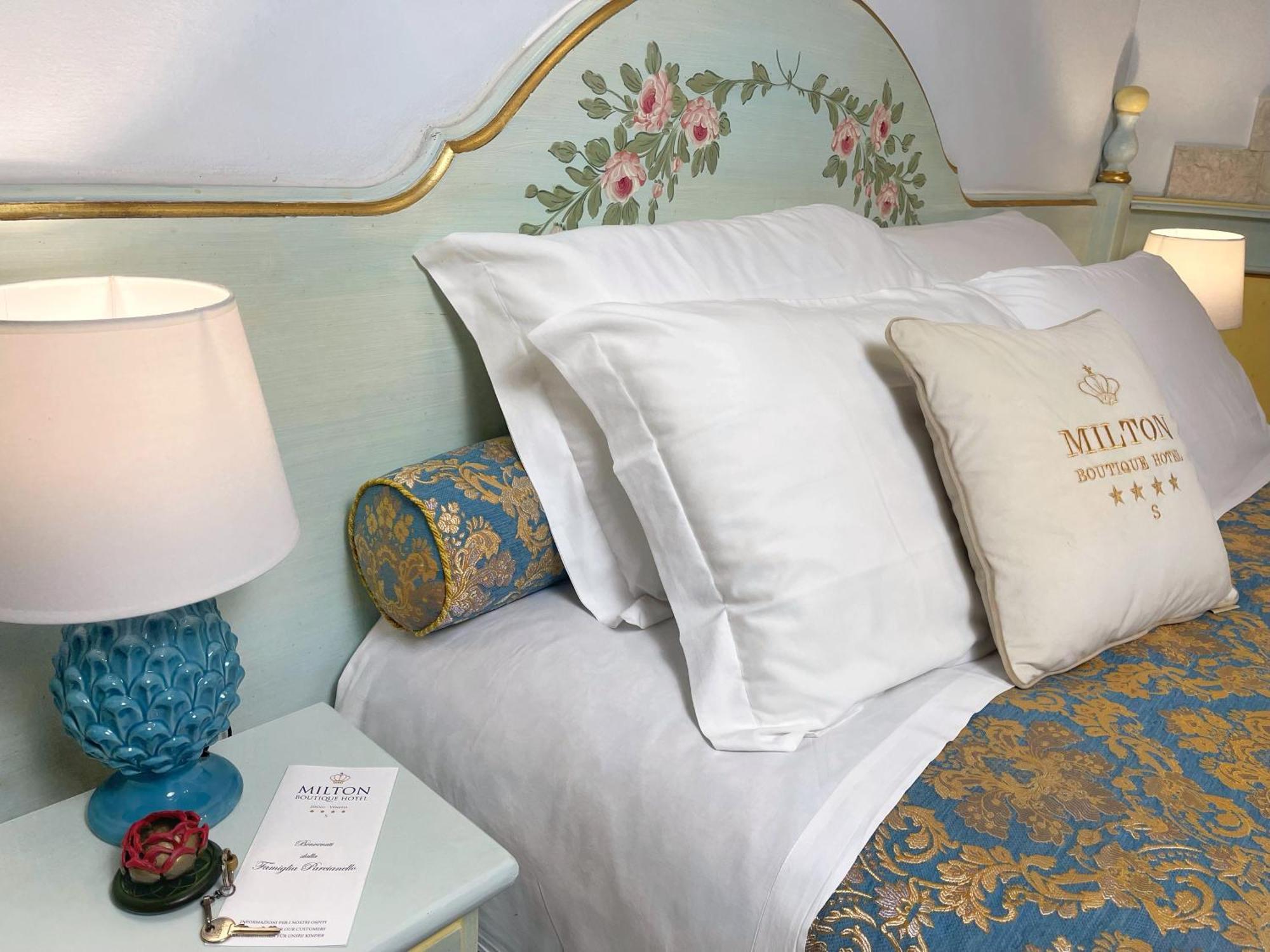 Milton Hotel 4*