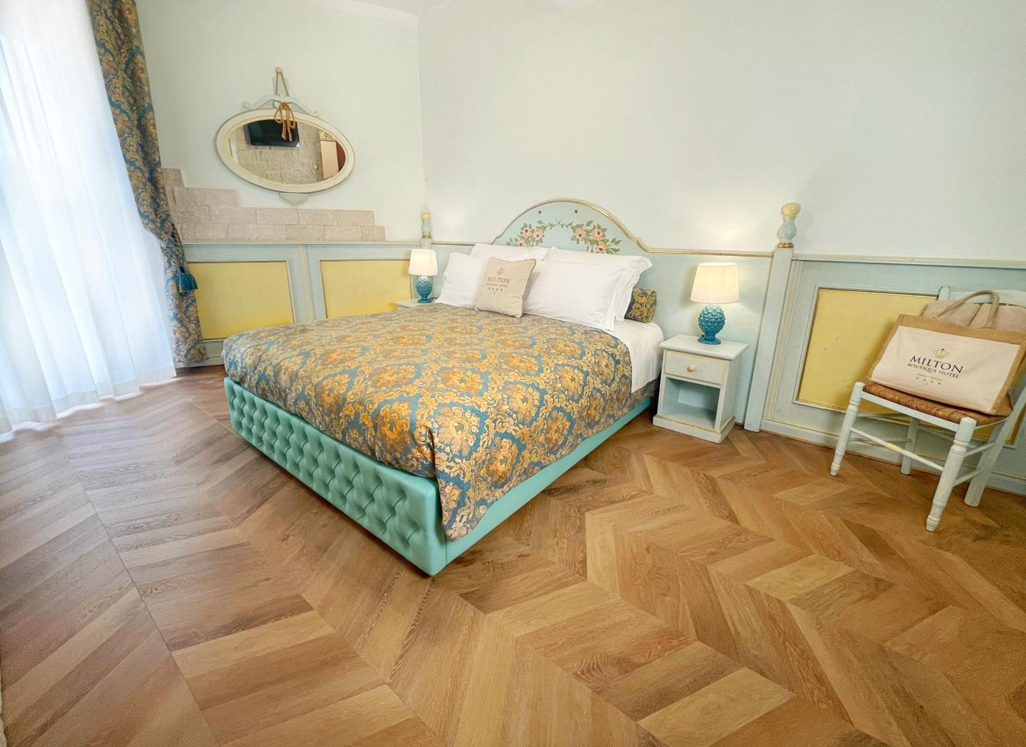 Milton Hotel 4*